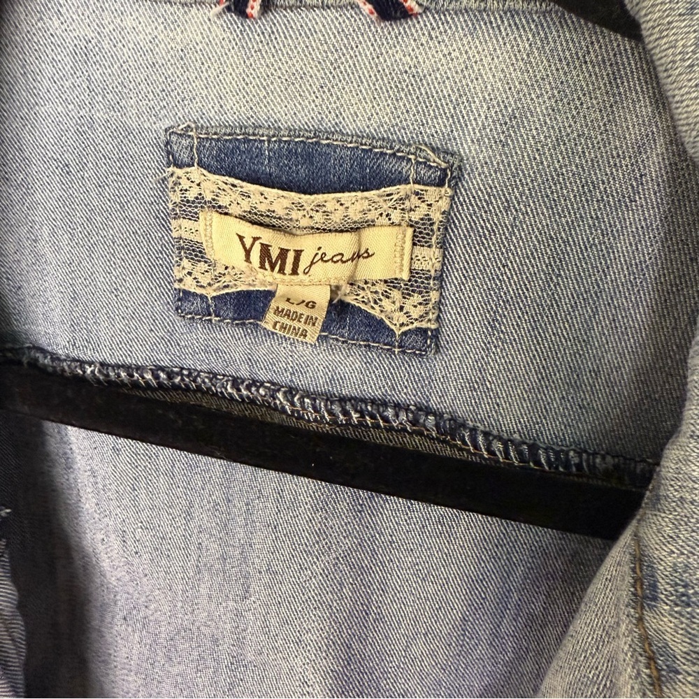 YMI Light Blue Denim Cropped Jean Jacket – Distressed Pocket, Size Large - Picture 4 of 5